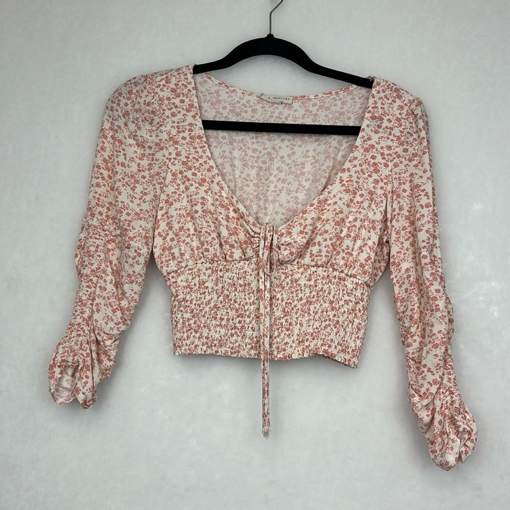 Blooming beauty Floral Long Sleeve Crop Top Sz One size (S/M)